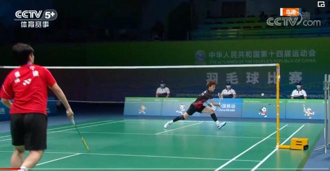 他就展现出 他就展现出