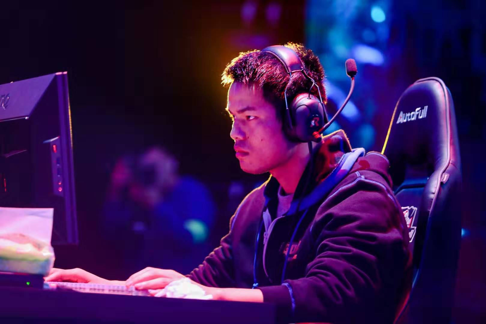 此次比赛 此次比赛